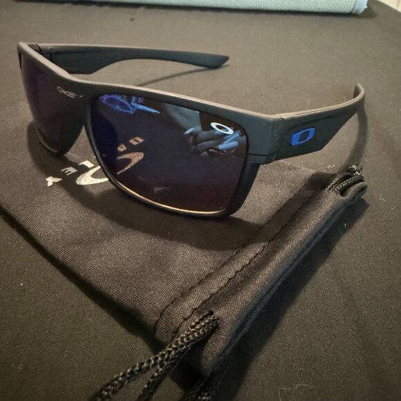 Oakley Two Face Mens Sunglasses Blue Reflective Lenses - Picture 4 of 9